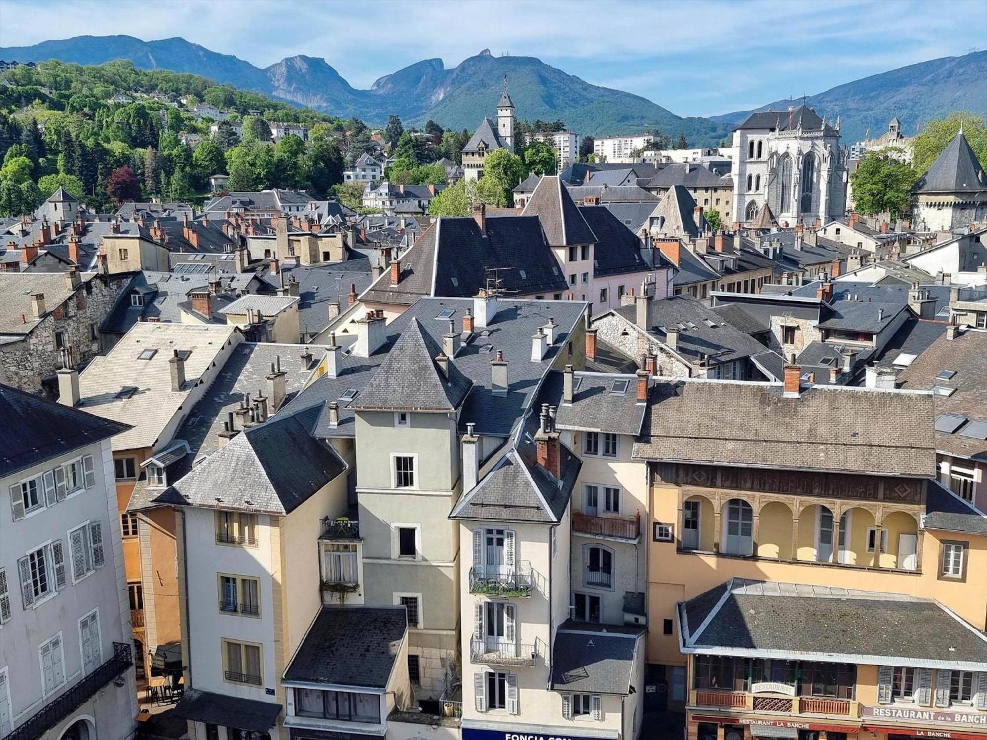Logement Autour De Moi * * * * * 尚贝里 外观 照片