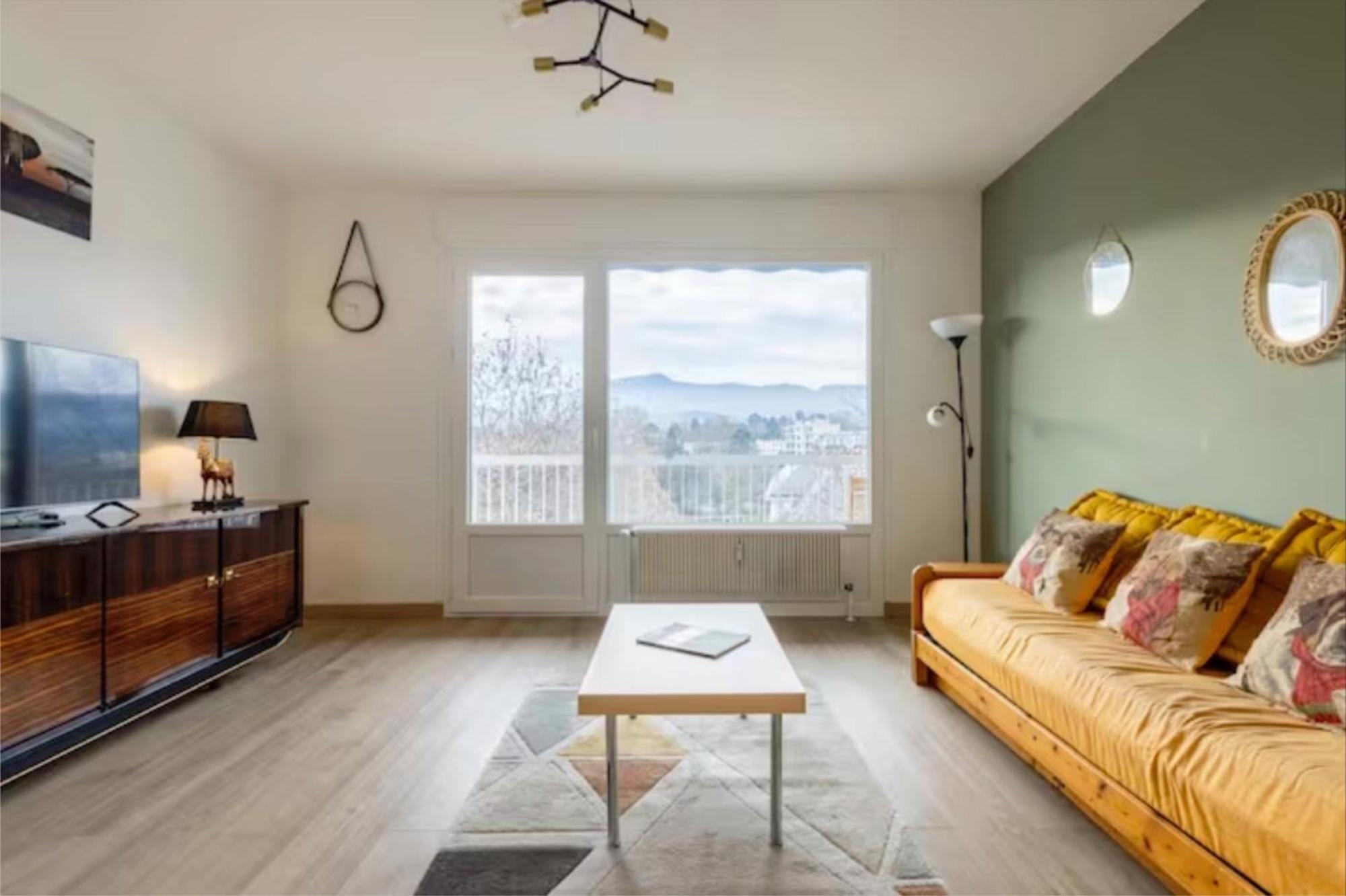 Logement Autour De Moi * * * * * 尚贝里 外观 照片